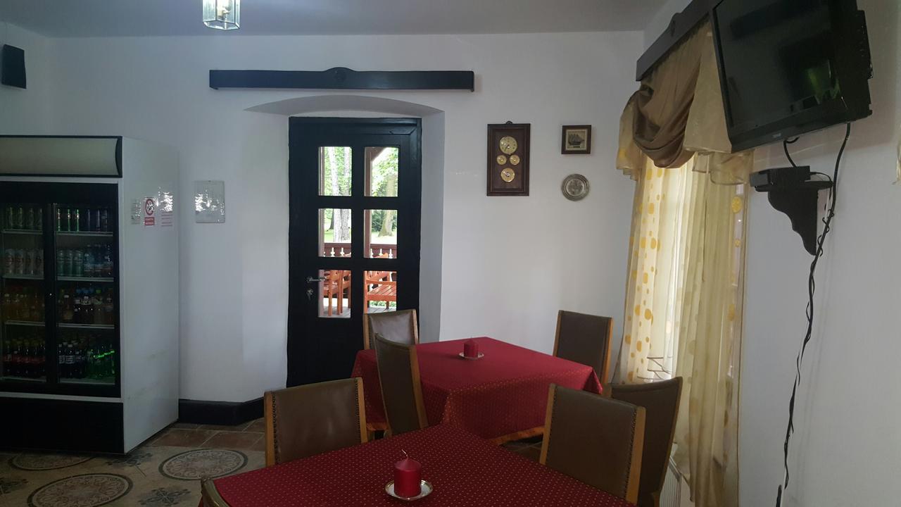 Dofteana Park Villa Leorzeni Exterior photo